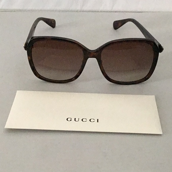 GUCCI BROWN GRADIENT ROUND LADIES SUNGLASSES. - Picture 3 of 9